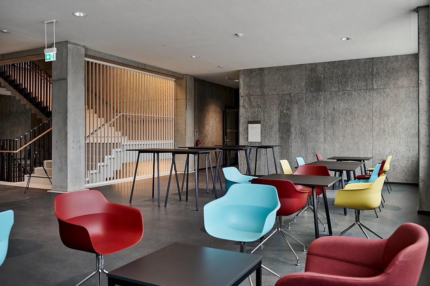 Architekturfotografie des neuen Lehr- und Laborgebäudes der HTW Dresden