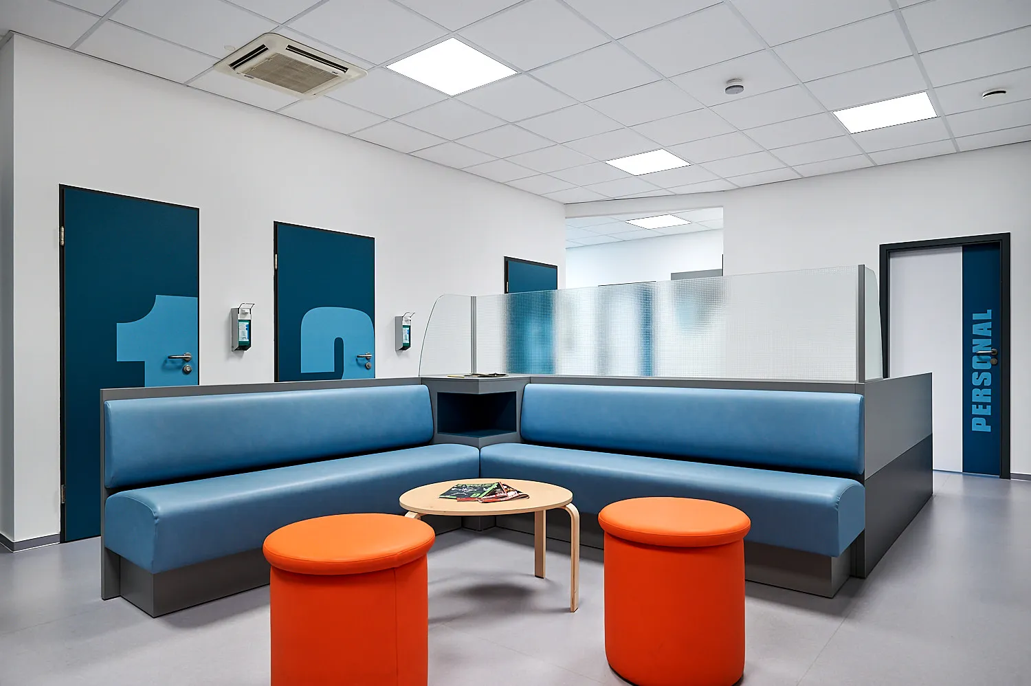 Kompakte Architekturfotografie in der Mittagspause